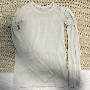 Lululemon Long Sleeve Fitted Top